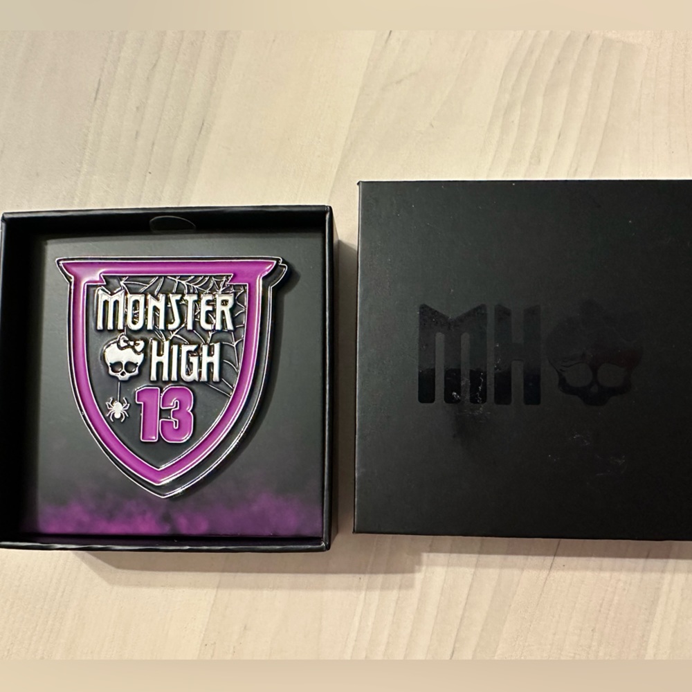 SDCC 2023 exclusive Monster High 13th year pin